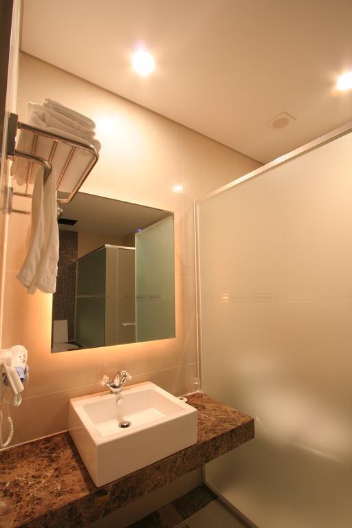 Wiz Hotel Пхаджу Экстерьер фото
