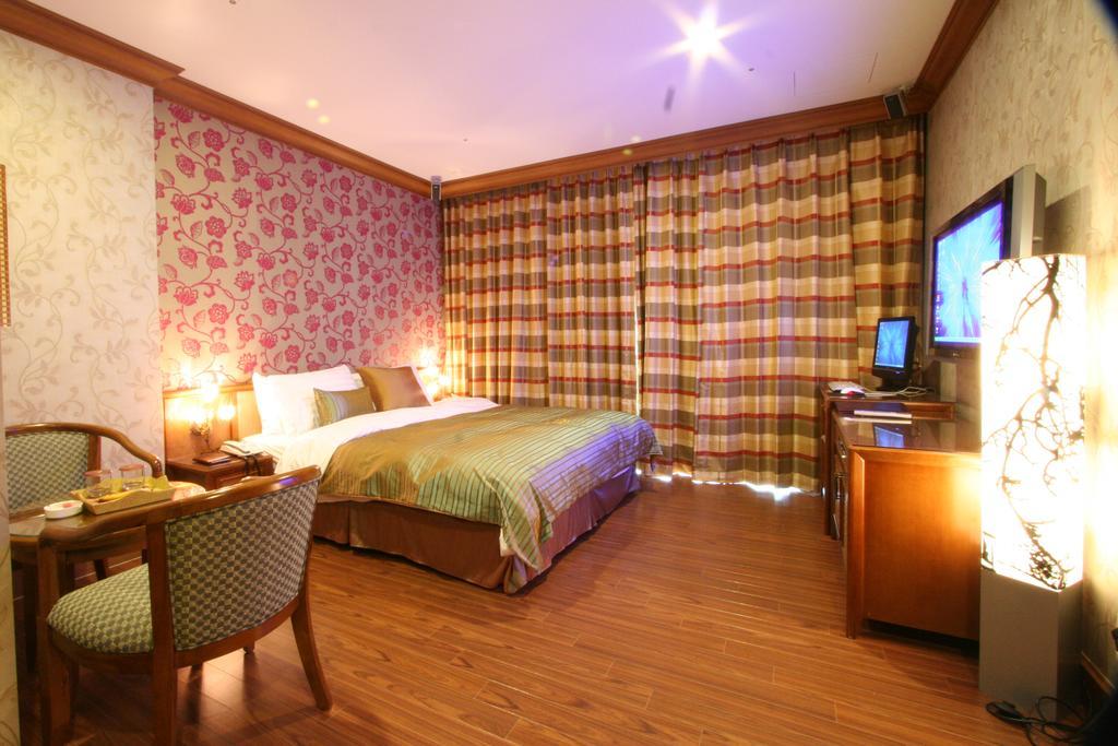 Wiz Hotel Пхаджу Экстерьер фото