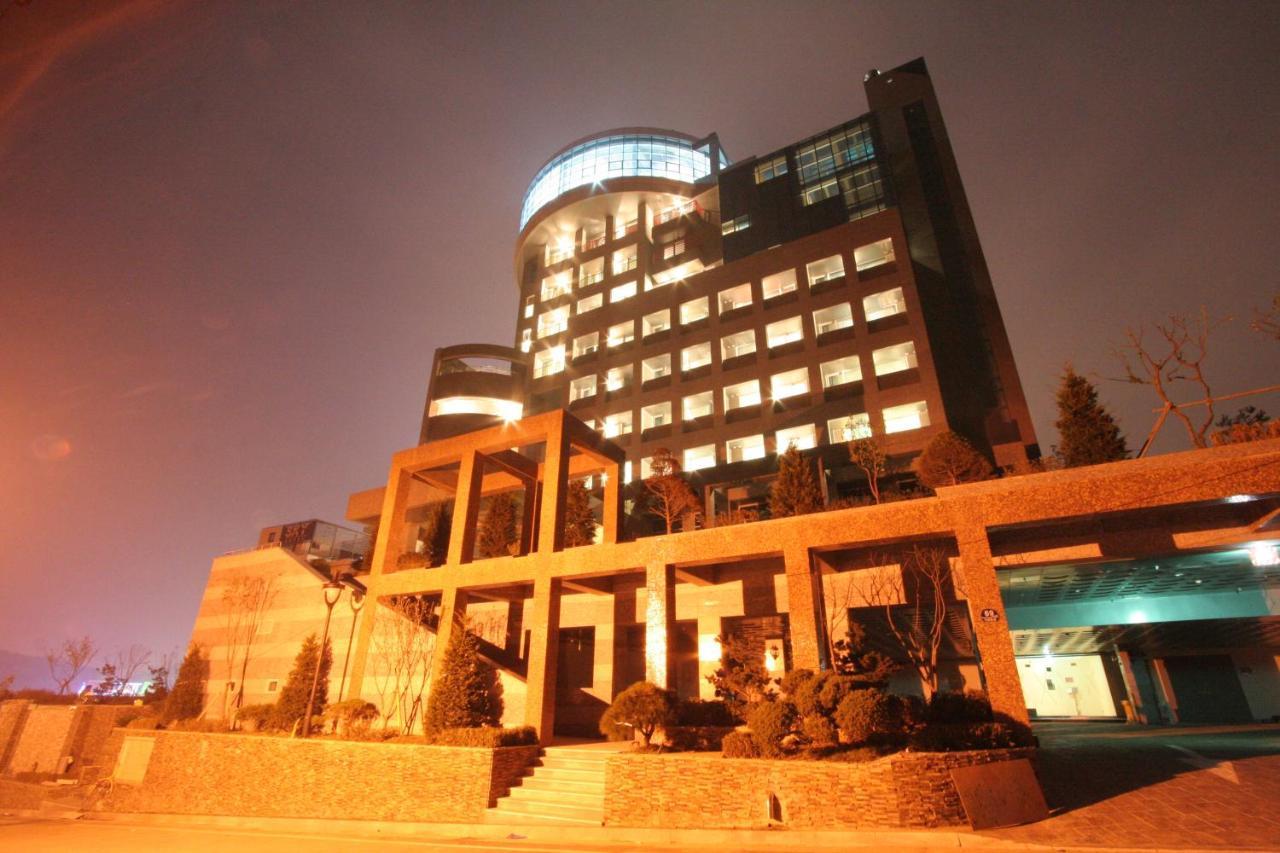Wiz Hotel Пхаджу Экстерьер фото